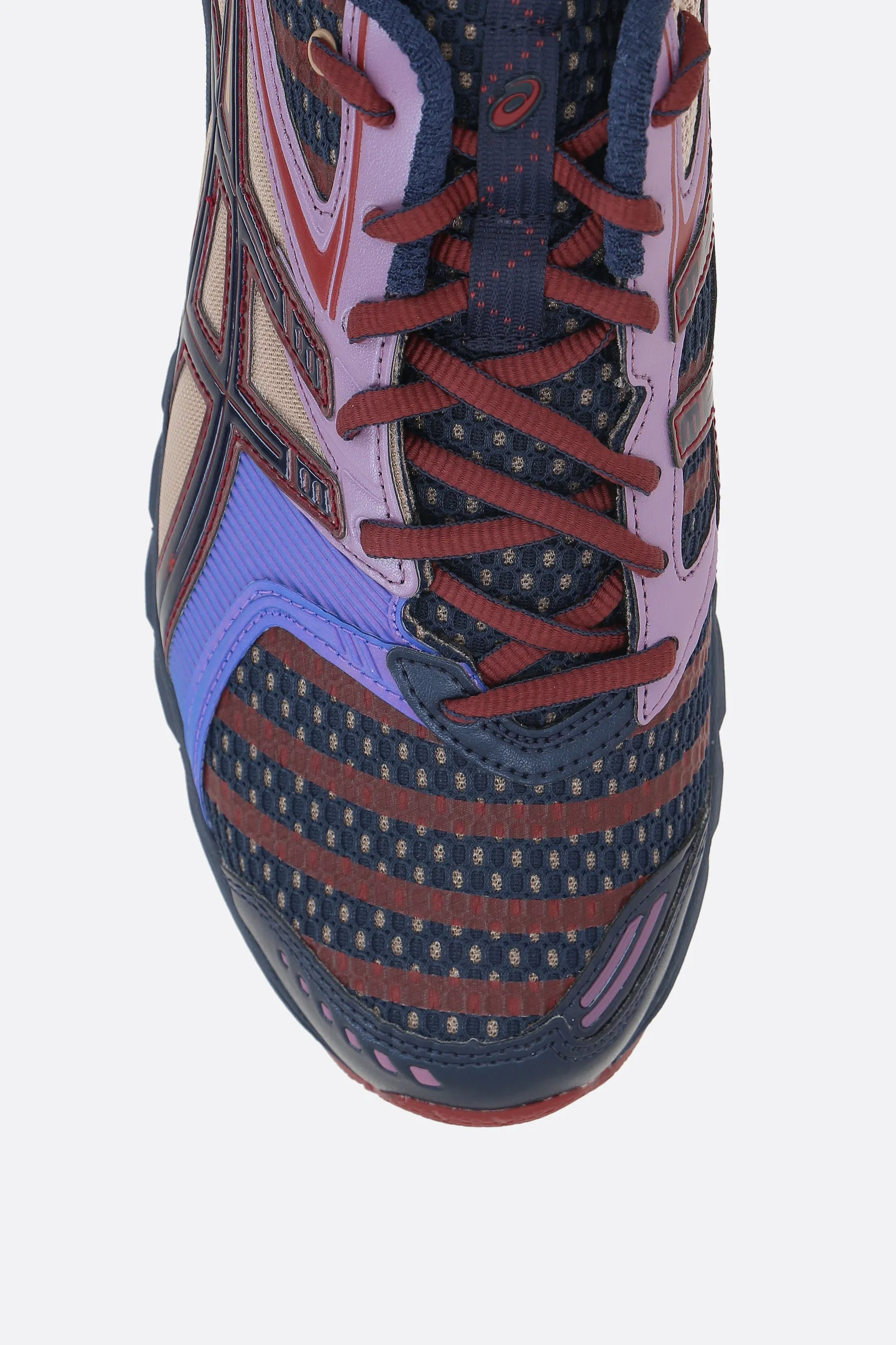 UB9-S GEL-DS TRAINER 14 sneaker