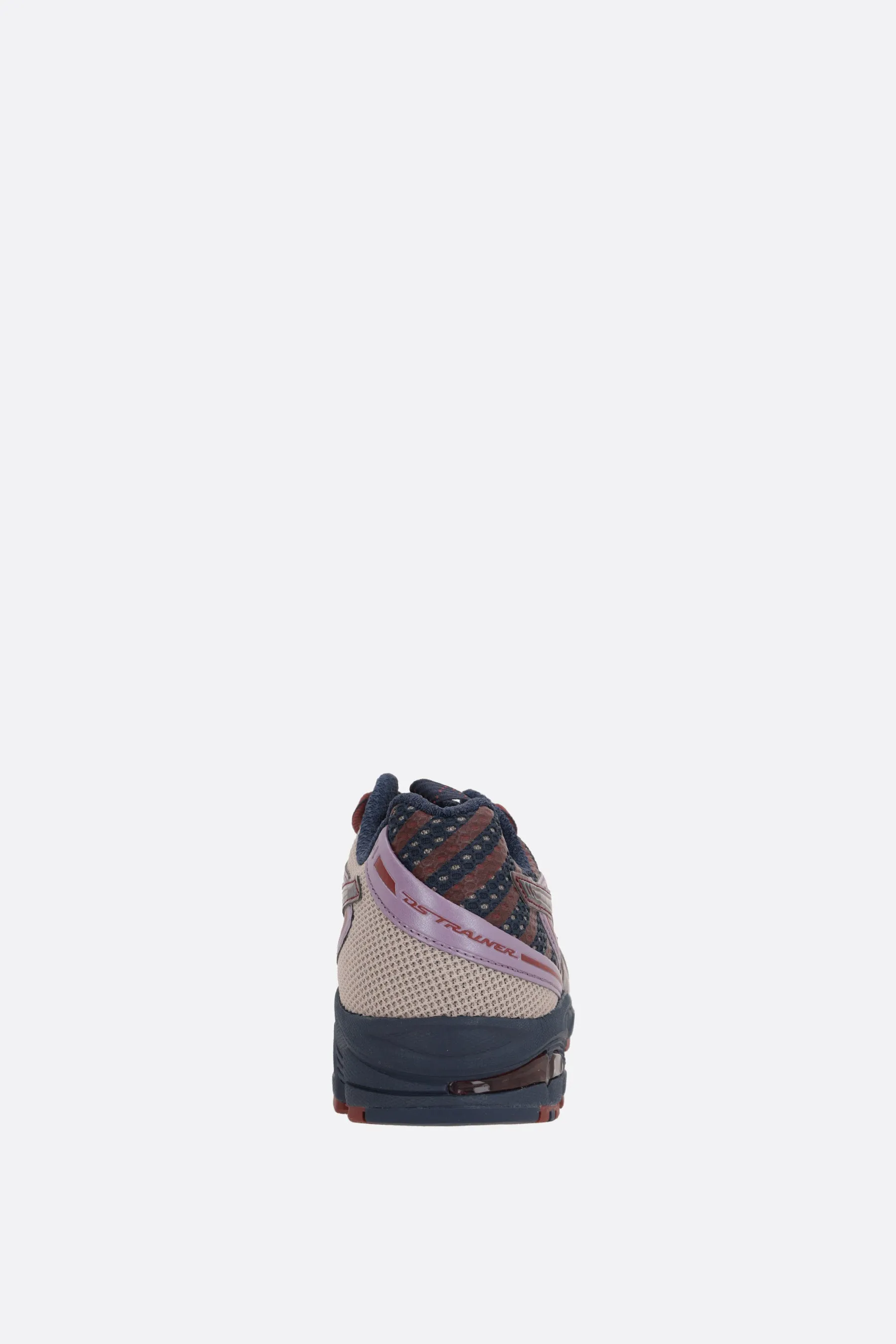 UB9-S GEL-DS TRAINER 14 sneaker