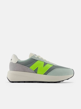 Quick Access Pocket, Zipper Closure, Professional Unique Function Kids 370 Trainers in Green Gift with purchase event