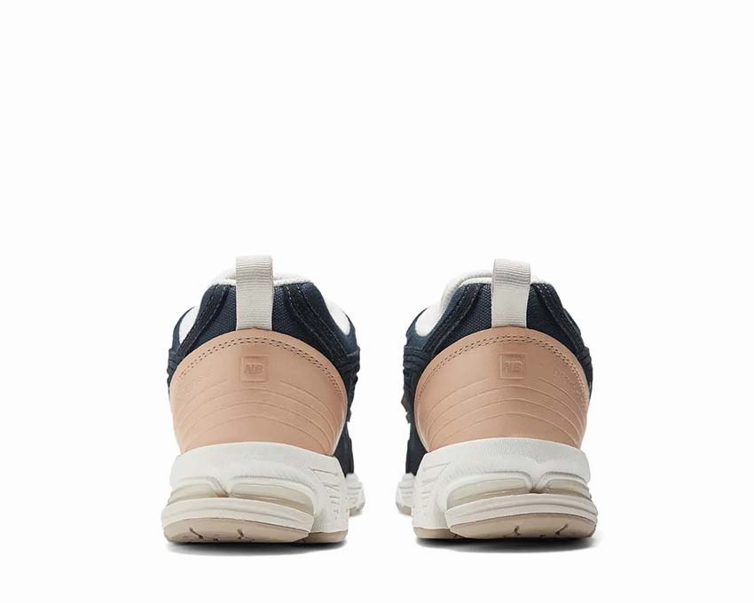 Trendy New Balance 1906 Oversized