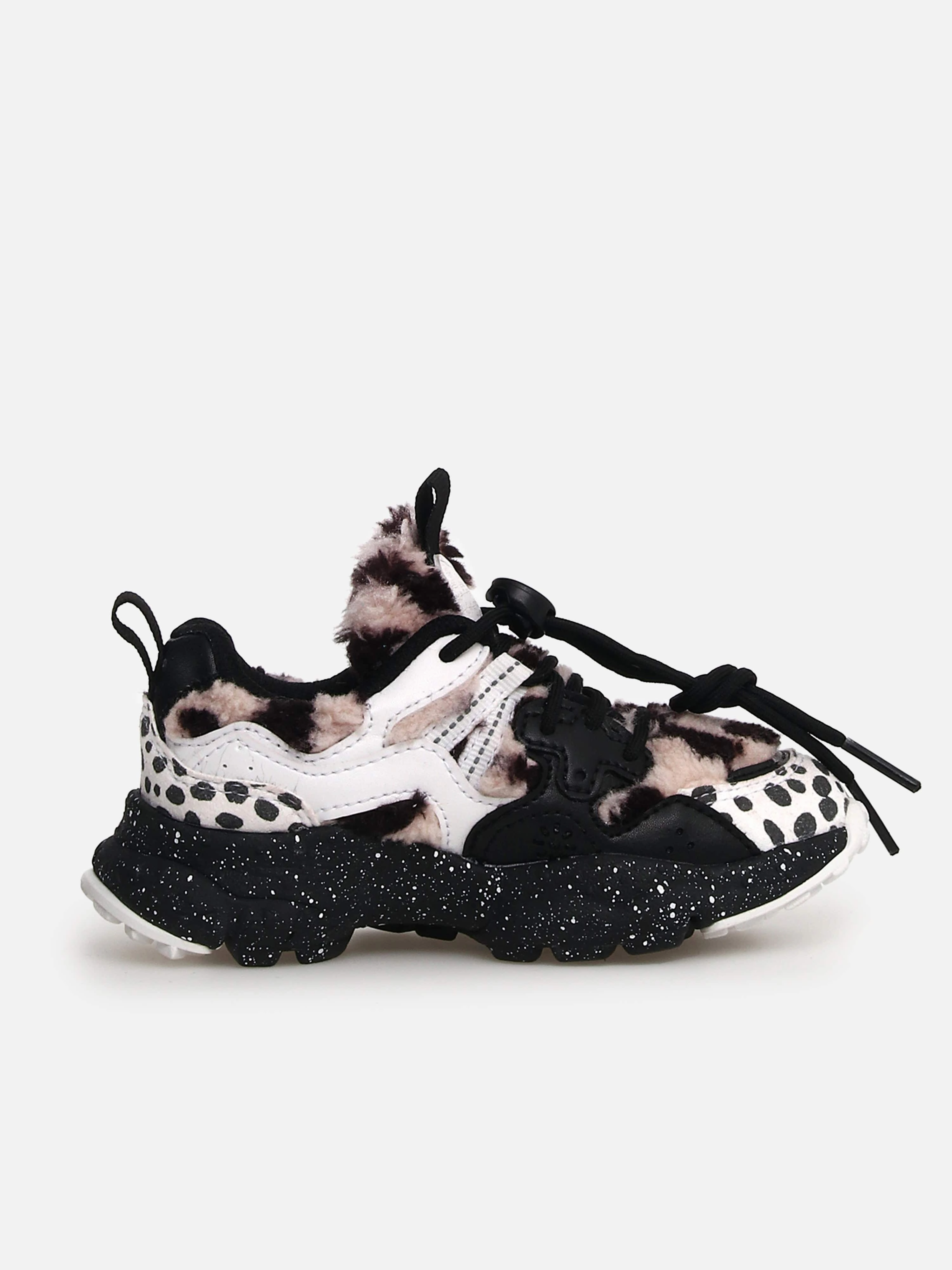 Gym Use Flower Mountain Kids Yamano 3 Trainers in Multicolour Special offer event Effortless Elegance, Quilted, Adjustable Strap