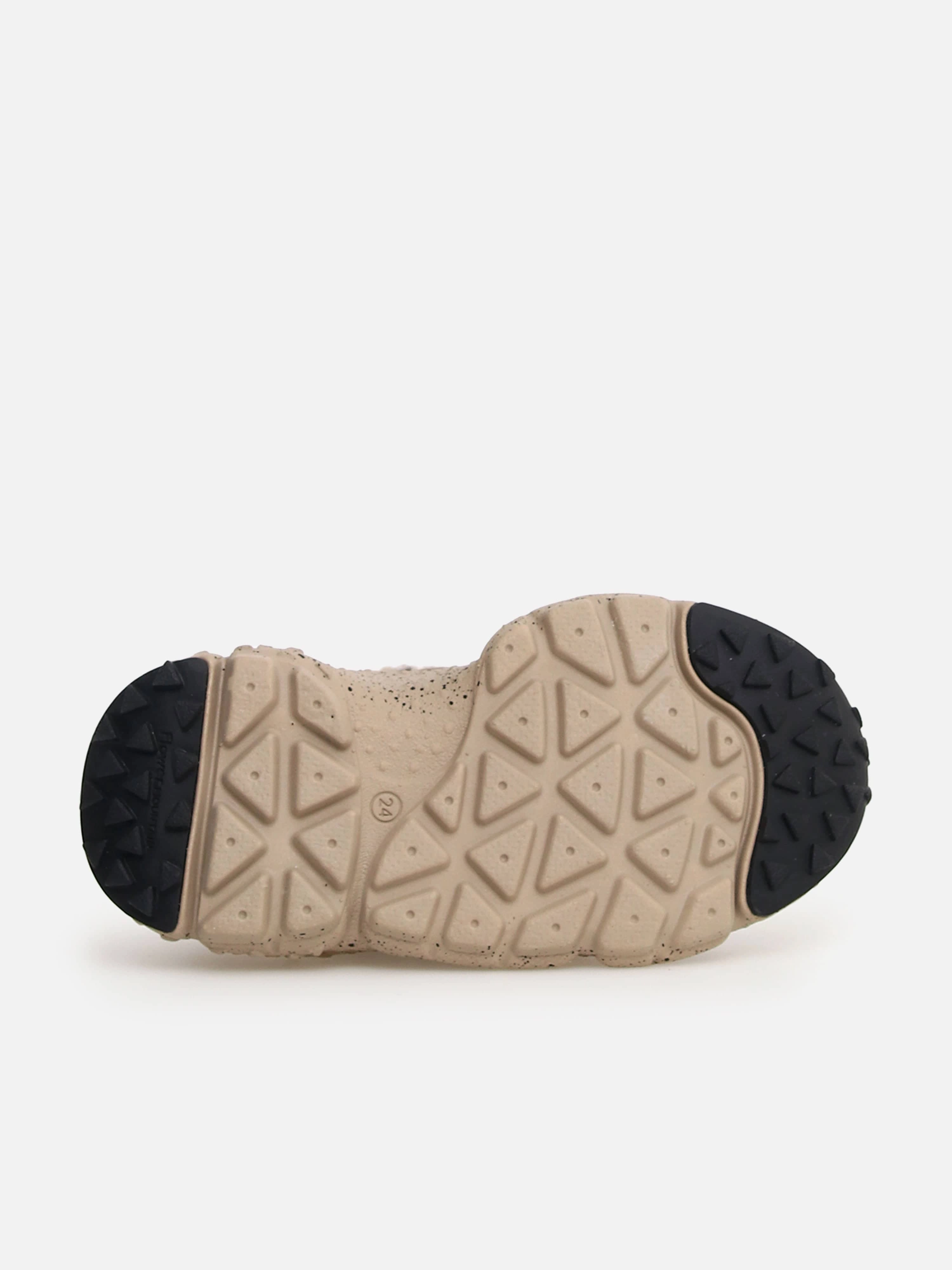 Secure Pocket, Wool, Effortless Elegance Flower Mountain Kids Raikiri Trainers in Beige