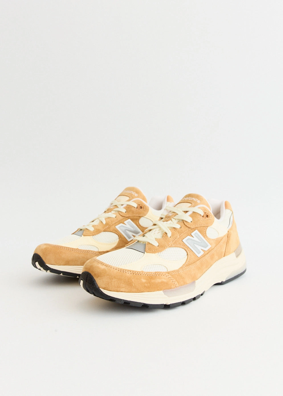 Classic Aesthetic, Ergonomic & Efficient, Discover New Arrivals MADE in USA 992 'Sweet Caramel' Sneakers