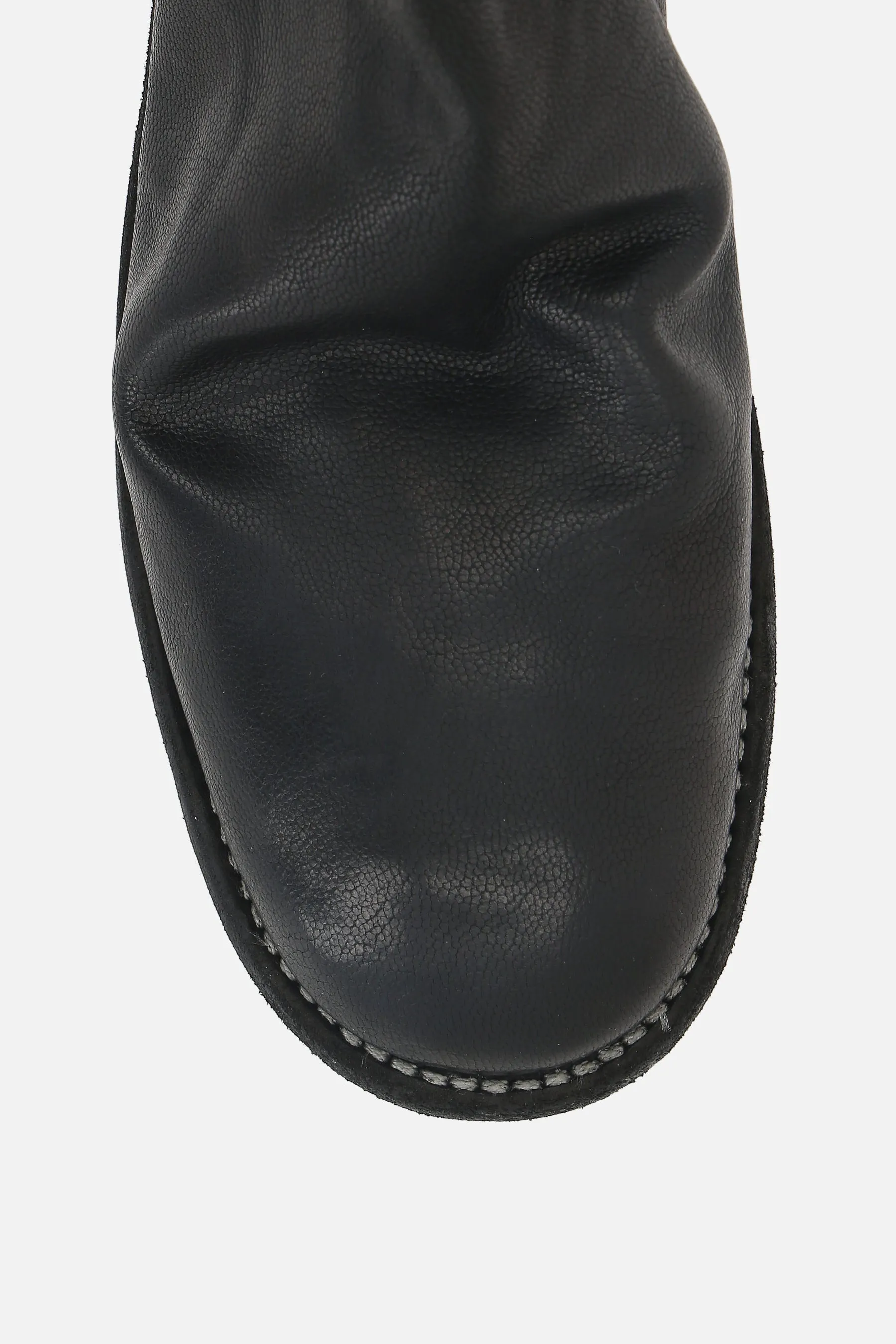 zipped ankle boots in grainy leather